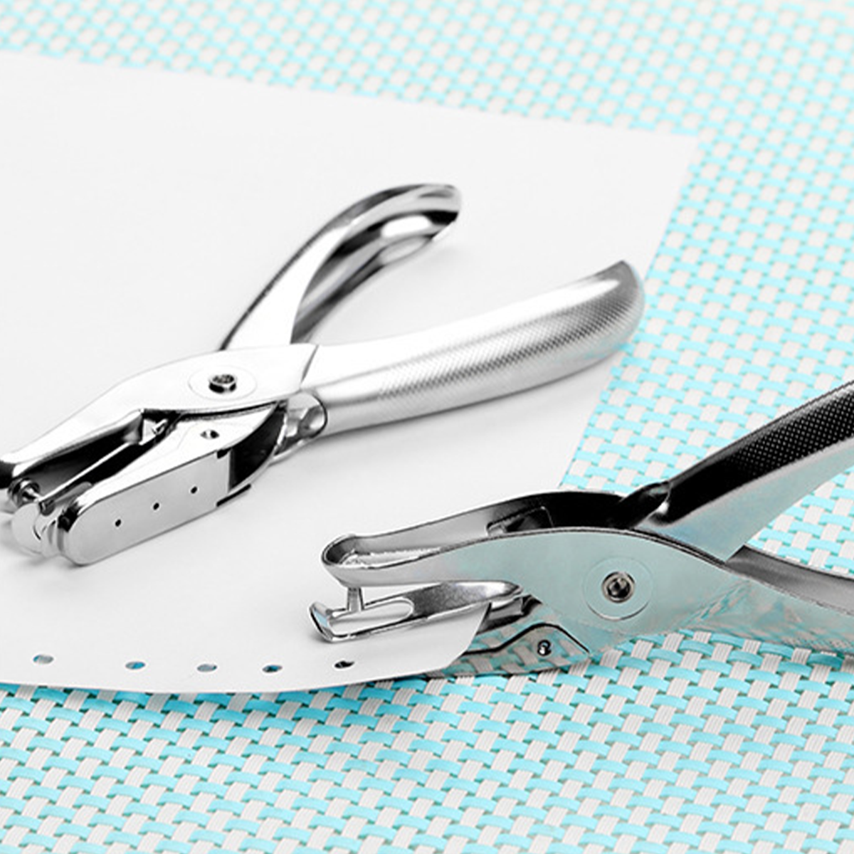 Hand Held Hole Punching Plier