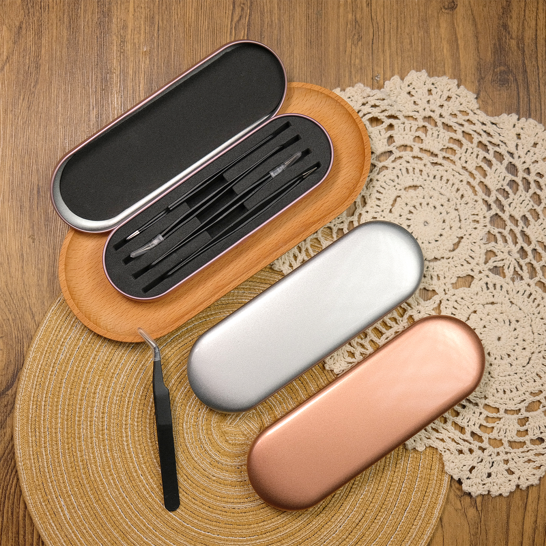 Storage cases for tweezers