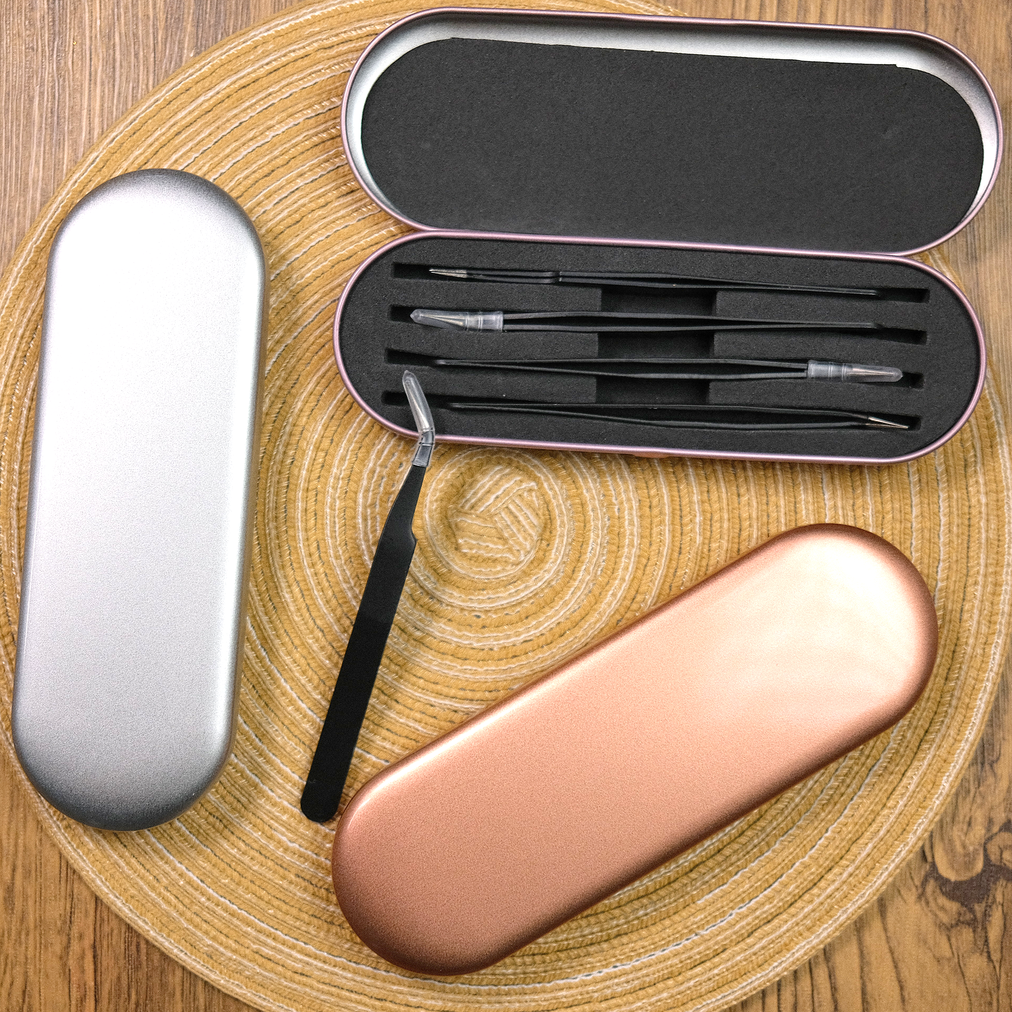 Storage cases for tweezers