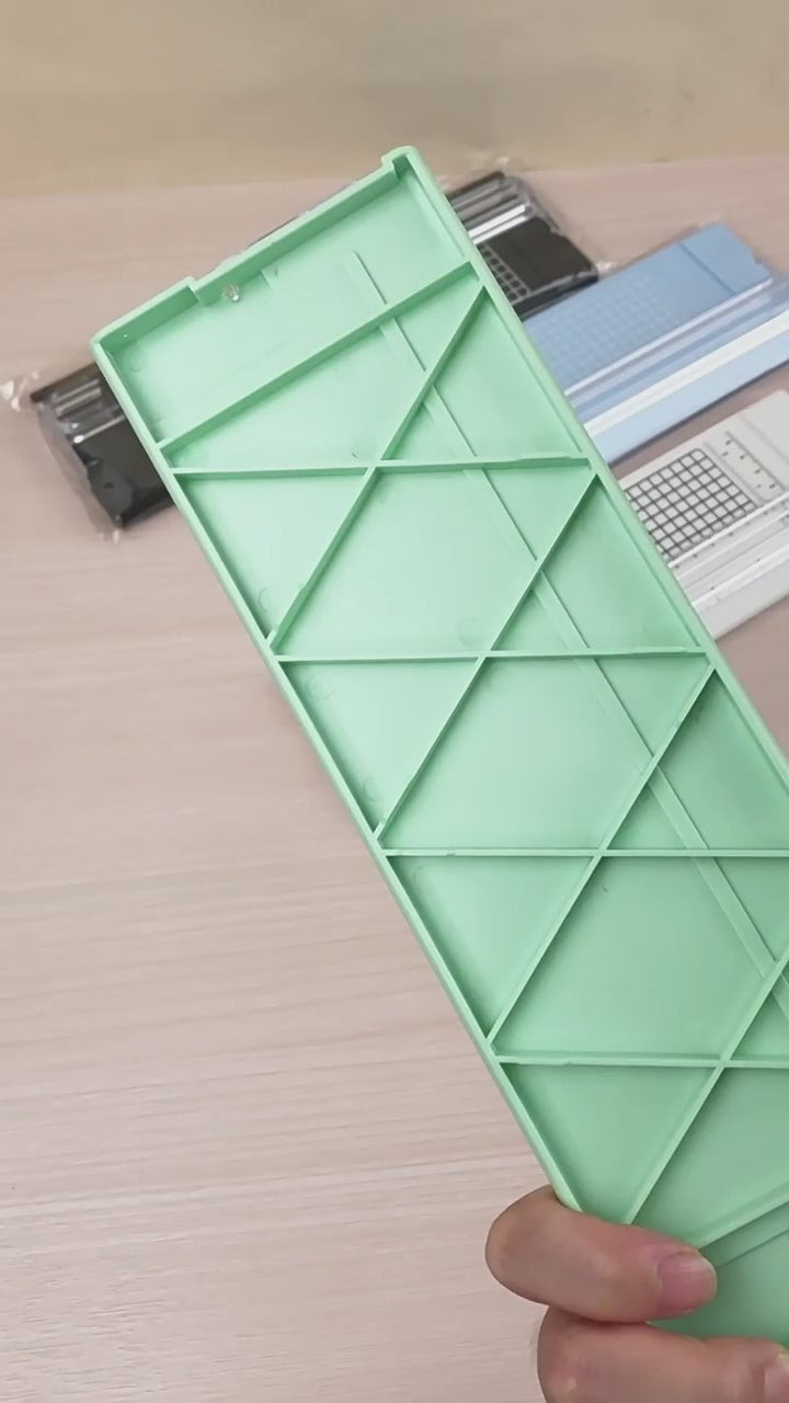 Portable cutting board