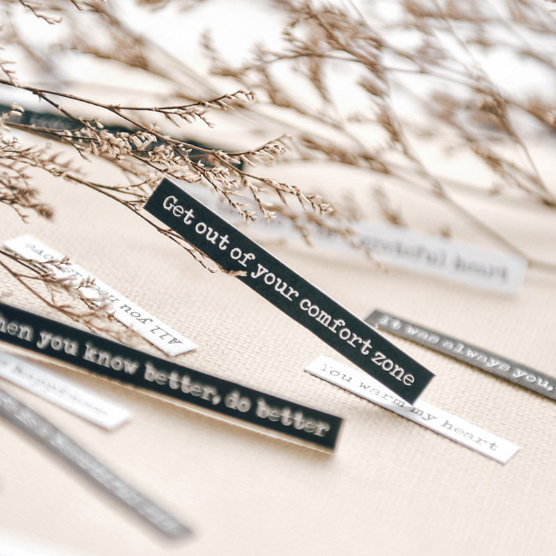 Aufkleber mit Phrasen im Vintage-Stil