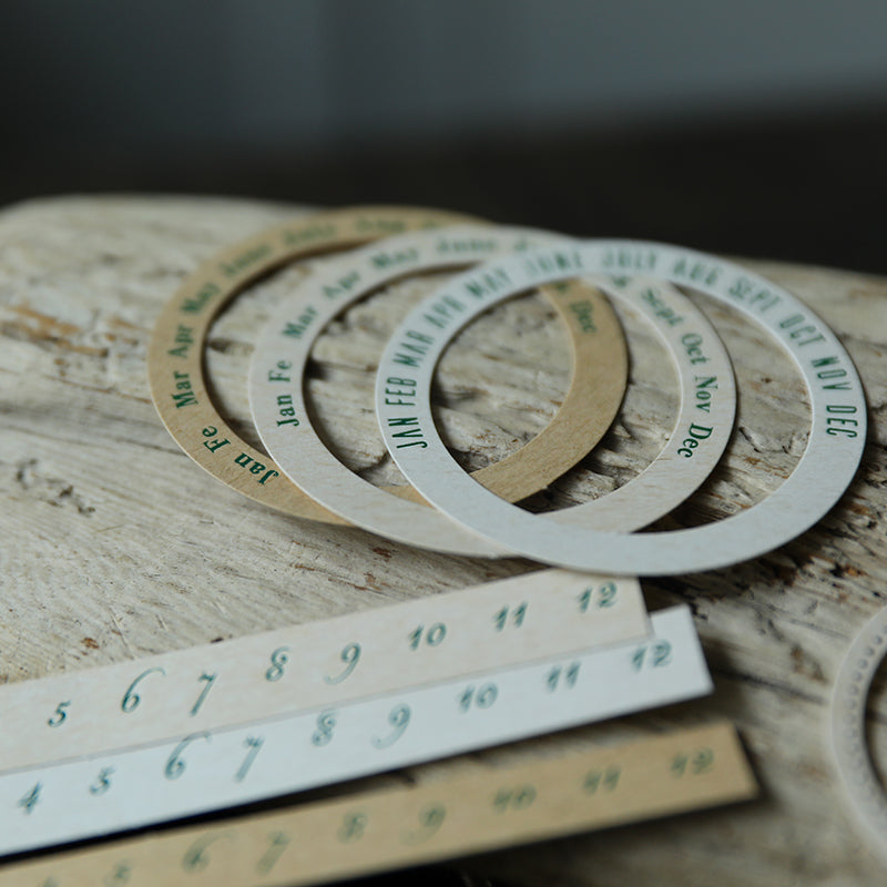 TZ Day After Day Circle Decorative Scrapbook Paper 33PCS